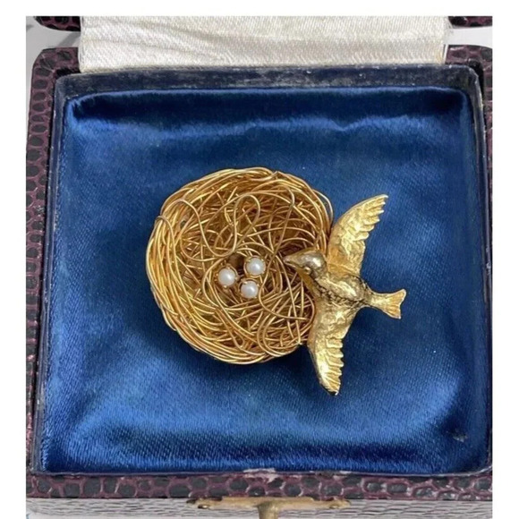 Jeanne brooch Bird with eggs 1950s Gold Tone Very Rare For Collection 🥰 - Picture 5 of 6